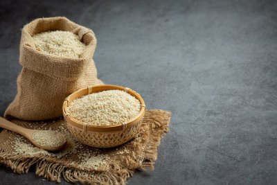 Gezondheidsvoordelen van sesamspitten + Tips voor je dieet